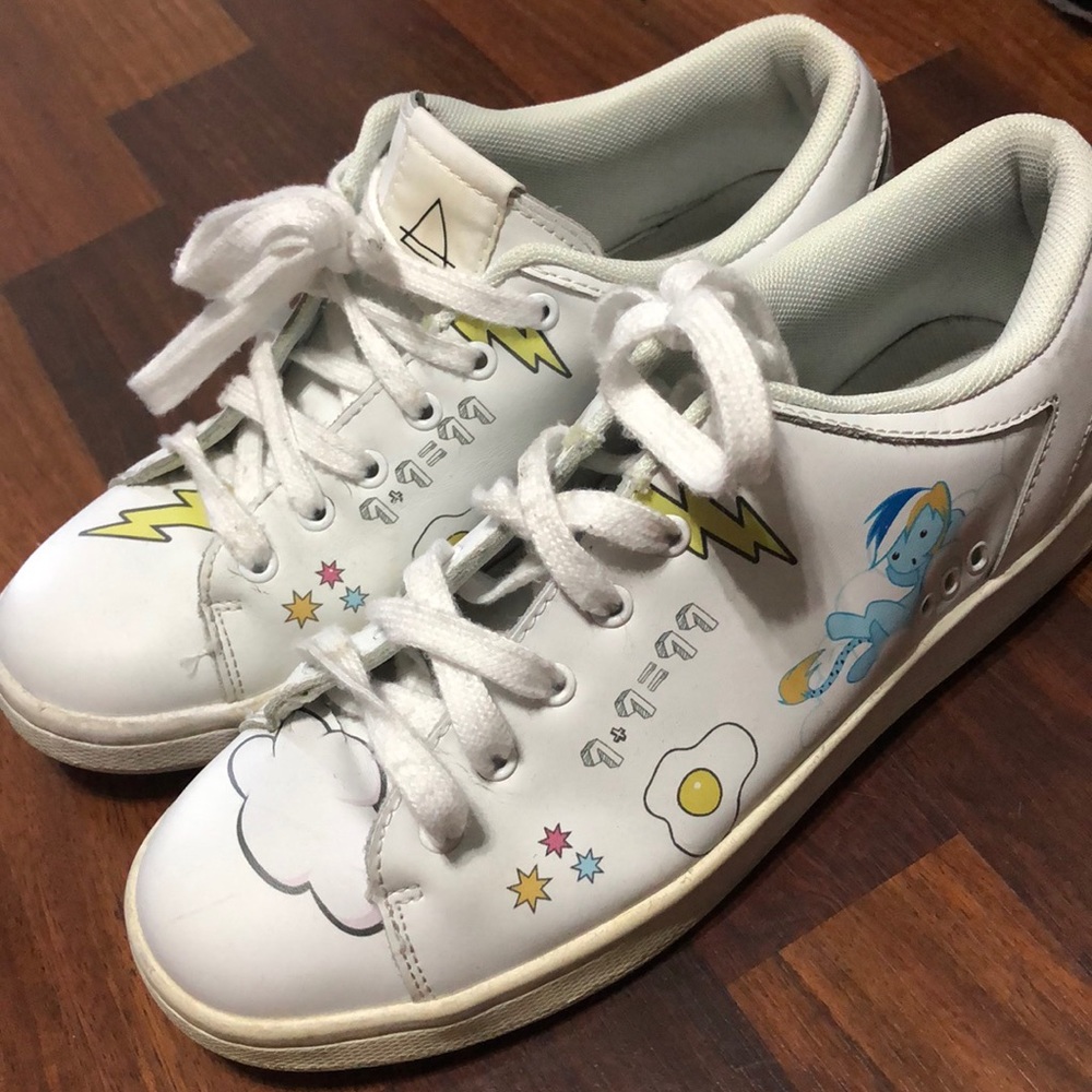 Eleven Paris white sneakers